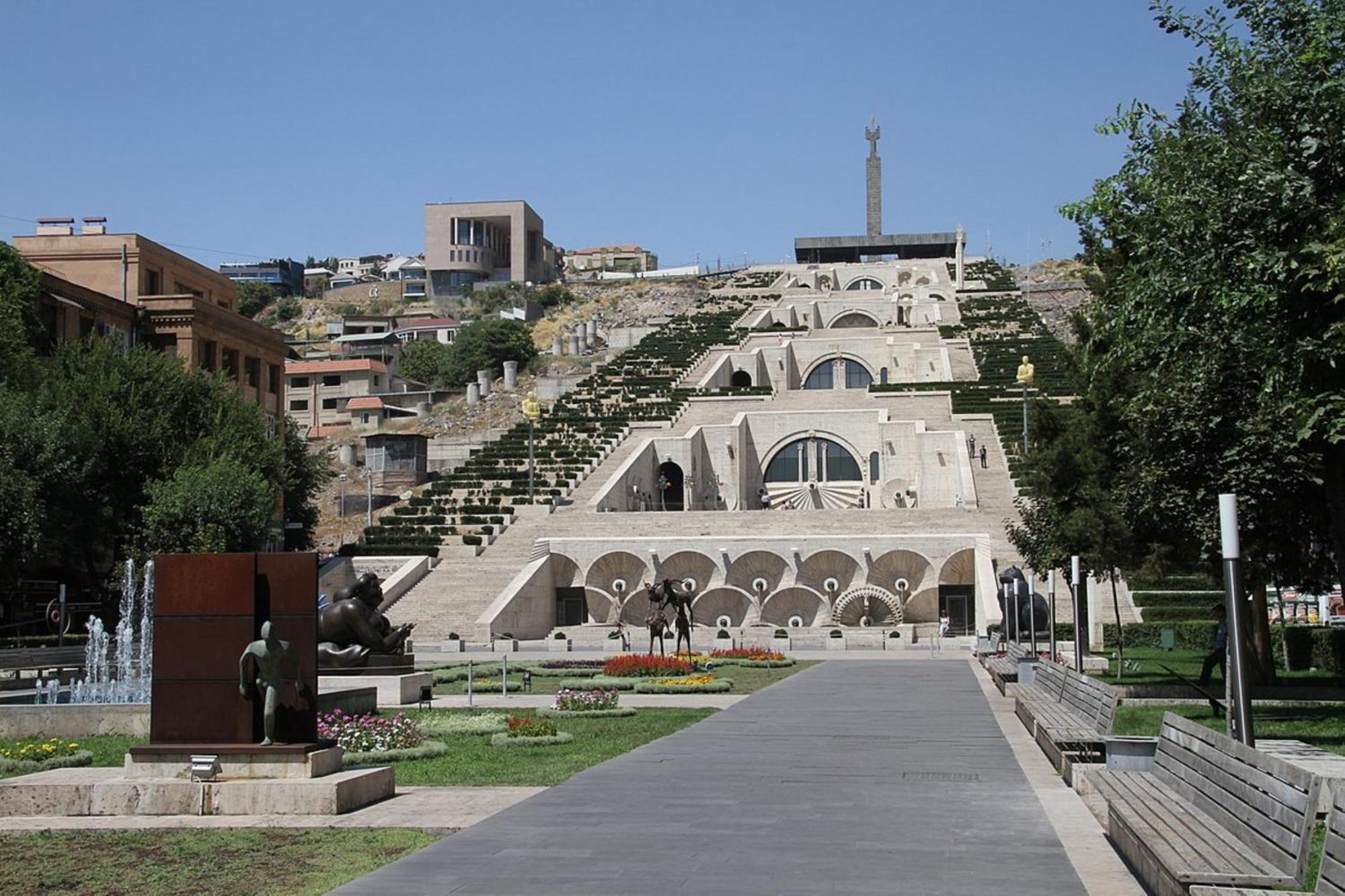 Holiday Inn Express - Yerevan, An Ihg Hotel Zewnętrze zdjęcie